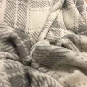 Meet your Posher, Monika